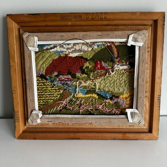 Vintage 70’s Framed Needlepoint Crewel Cottage Core Farmhouse Landscape Scene - Picture 3 of 6
